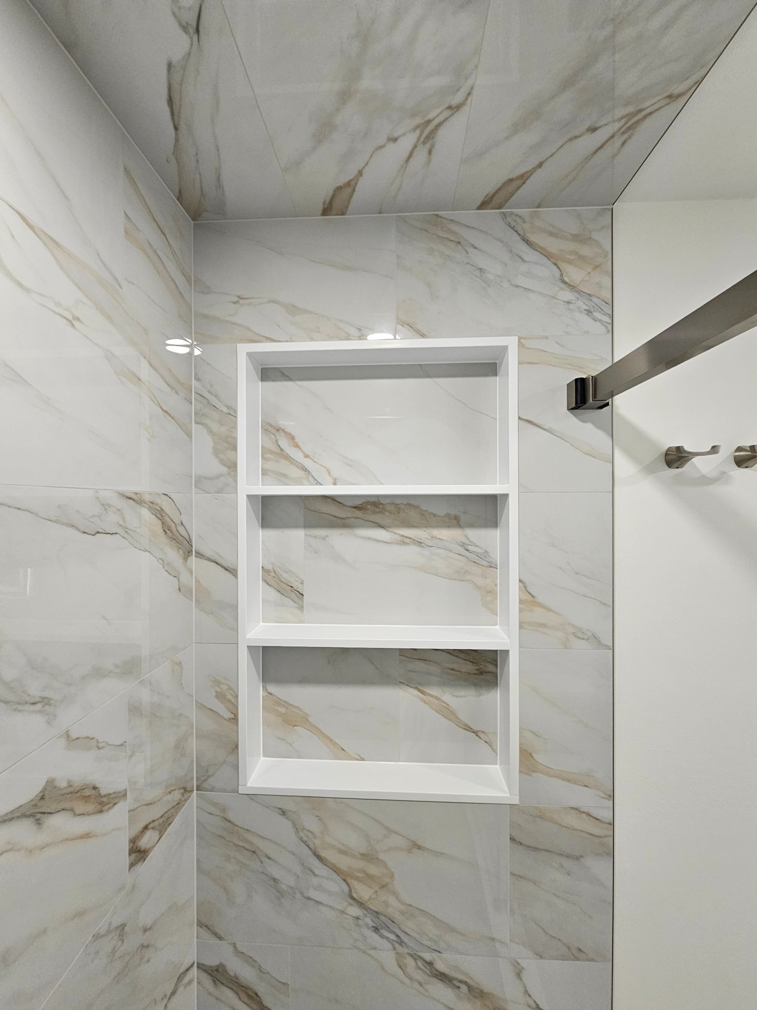 Triple niche detail Inverness IL